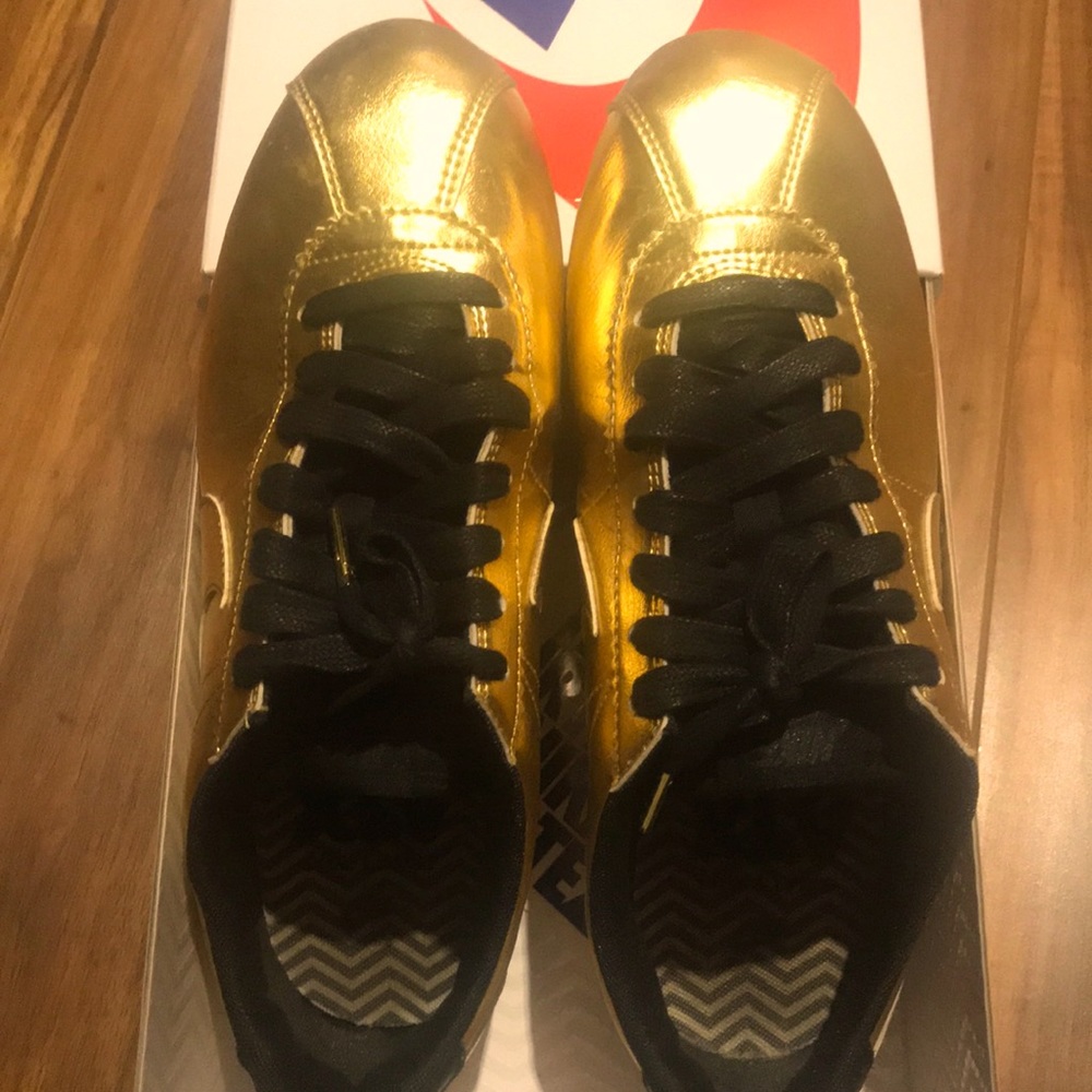 Gold Nike Cortez  classic